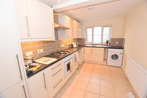 2 bedroom end of terrace house for sale, Church Street, Cromer