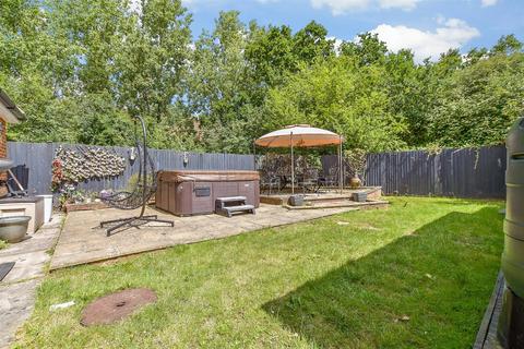 4 bedroom detached house for sale, Greenhill, Staplehurst, Kent