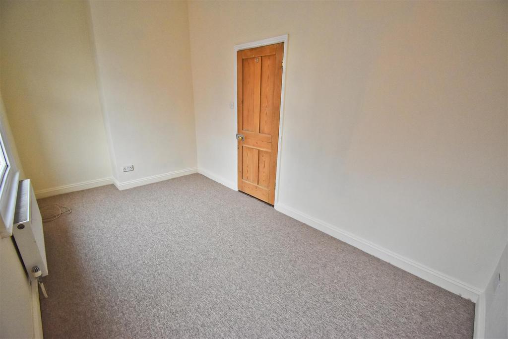 Bedroom Front `.jpg