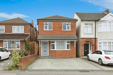 4 bedroom detached house for sale, Mount Road, Rochester ME1