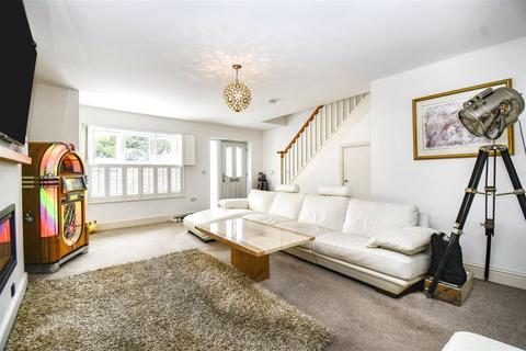 undefined, Main Road, Bilton HU11