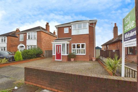 4 bedroom detached house for sale, Main Road, Bilton HU11