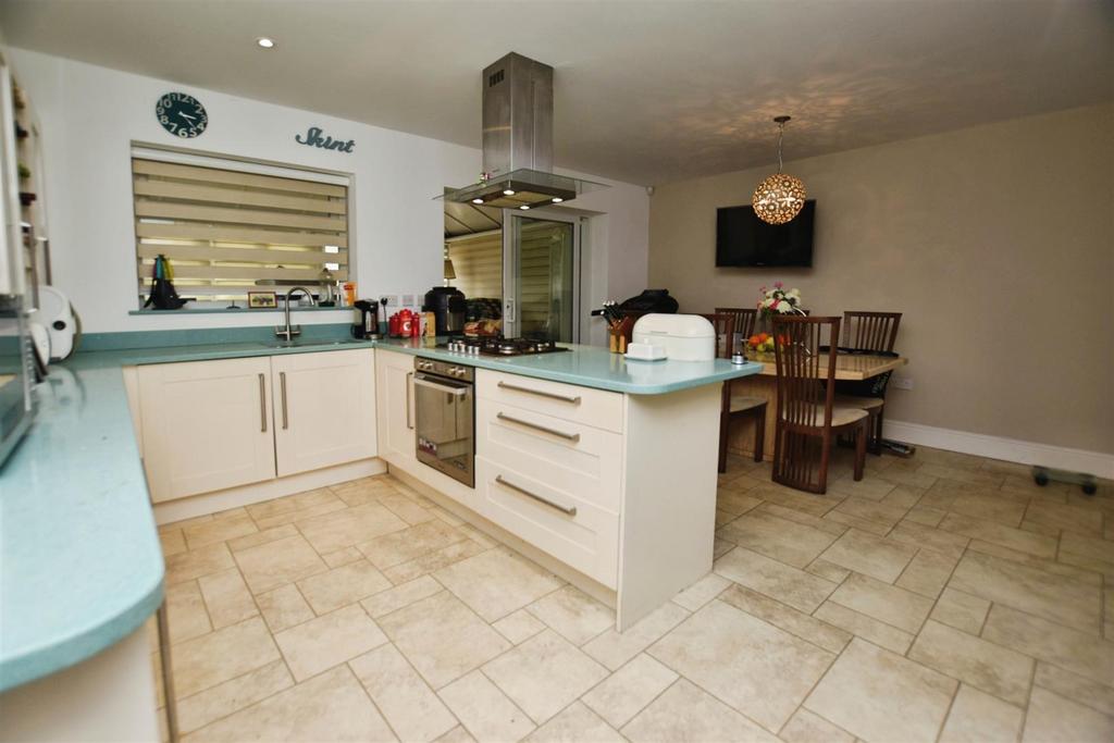 0e7e620e-dining 20kit.JPG