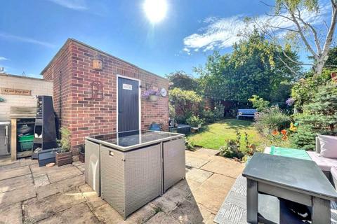 18 Blyth Way, Salisbury, SP1 3HU