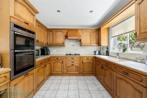 undefined, Surrenden Crescent, Brighton BN1