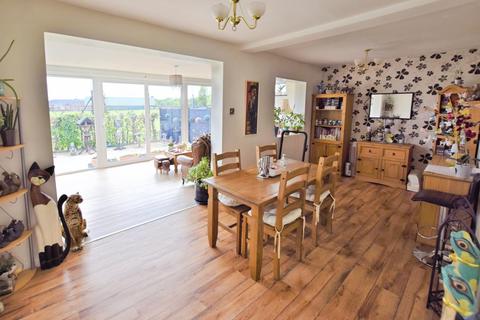 3 bedroom detached bungalow for sale, Burgh Road, Skegness PE25