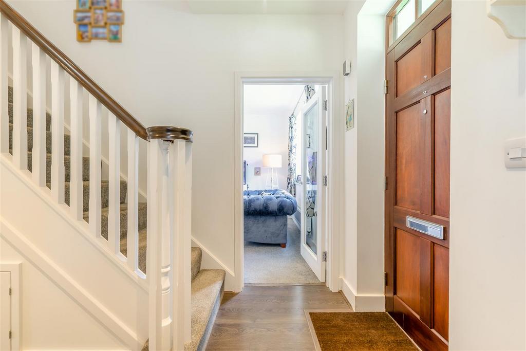 8657641-interior13.jpg