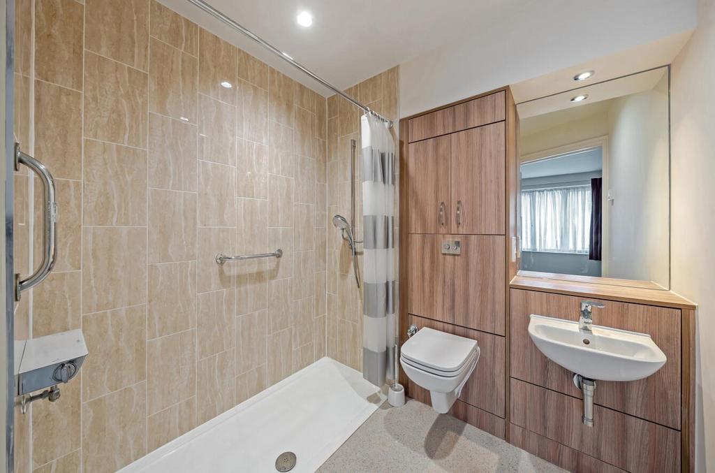 Ensuite