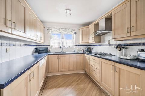 undefined, Elm Park Avenue, Hornchurch