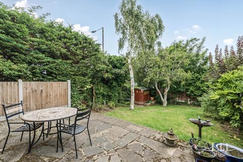undefined, Elm Park Avenue, Hornchurch