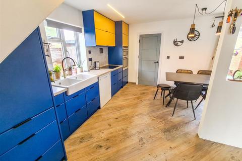 15 Willow Brook Road, Corby, NN17 2EB