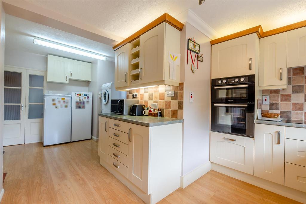 Kitchen/Utility