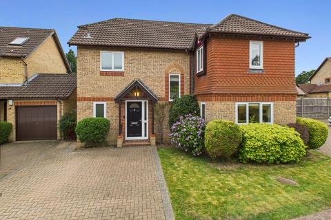 4 bedroom detached house for sale, Alfred Close, Crawley RH10