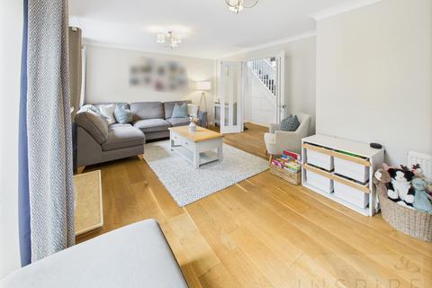 4 bedroom detached house for sale, Alfred Close, Crawley RH10