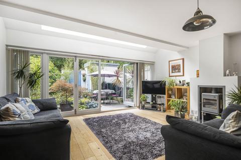 5 Heath Way, Totnes, TQ9 5GP