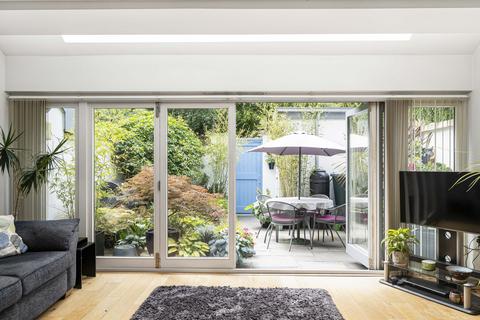 5 Heath Way, Totnes, TQ9 5GP