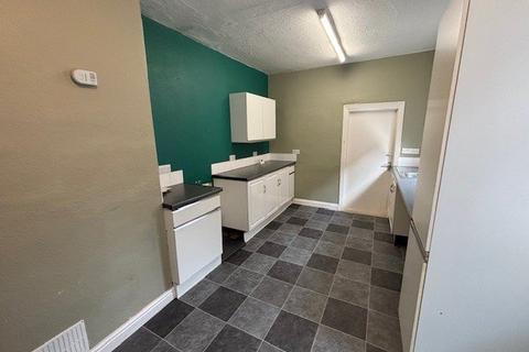 3 bedroom terraced house to rent, Ella Street, Newland Avenue, Hull, East Yorkshire, HU5