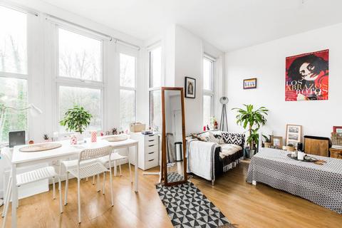 1 bedroom flat to rent, Archway Road, Highgate, London, N6