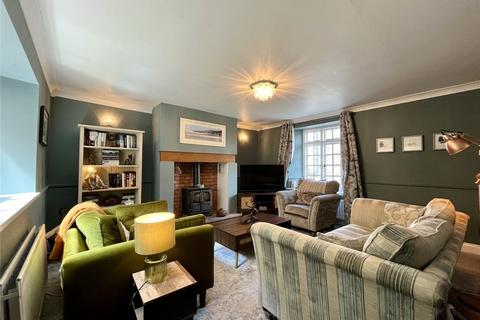 1 High Row, Haltwhistle, NE49 0EF