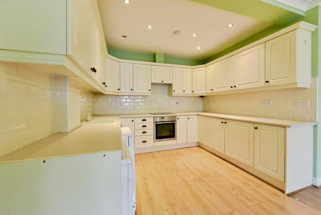 Lounge/Kitchen