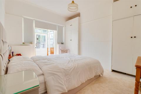 undefined, Southbourne Grove, Westcliff-on-Sea SS0