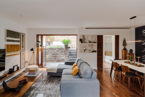 3 bedroom semi-detached house for sale, Canonbury Road, London N1