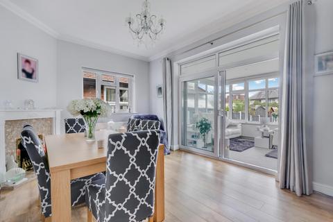 146 Meadow Walk, Epsom, KT19 0BA