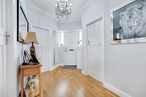 146 Meadow Walk, Epsom, KT19 0BA