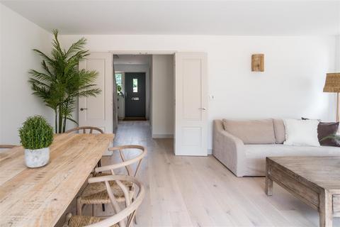 3 bedroom end of terrace house for sale, 3 Claytons Corner, Birdham
