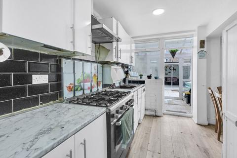 25 Langdon Road, London, E6 2QB
