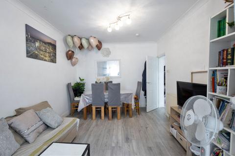 25 Langdon Road, London, E6 2QB