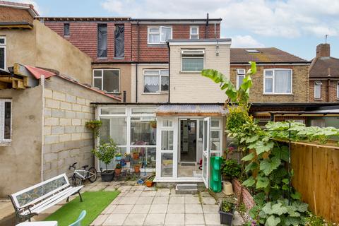 25 Langdon Road, London, E6 2QB