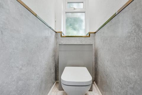 9 Abbey Bridge, Nottingham, NG7 2NH