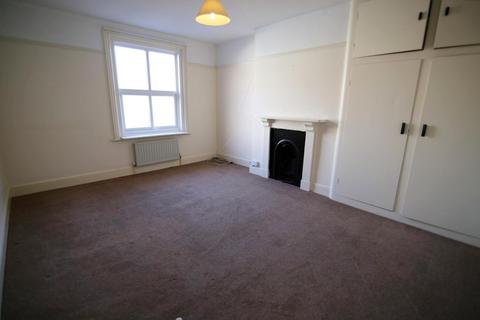 4 bedroom maisonette to rent, Gold Street, Tiverton EX16