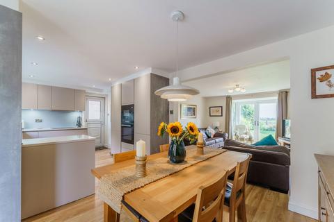 44 Station Road, Wressle, Selby, YO8 6ES