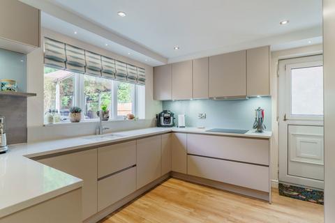 44 Station Road, Wressle, Selby, YO8 6ES