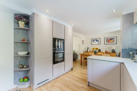 44 Station Road, Wressle, Selby, YO8 6ES