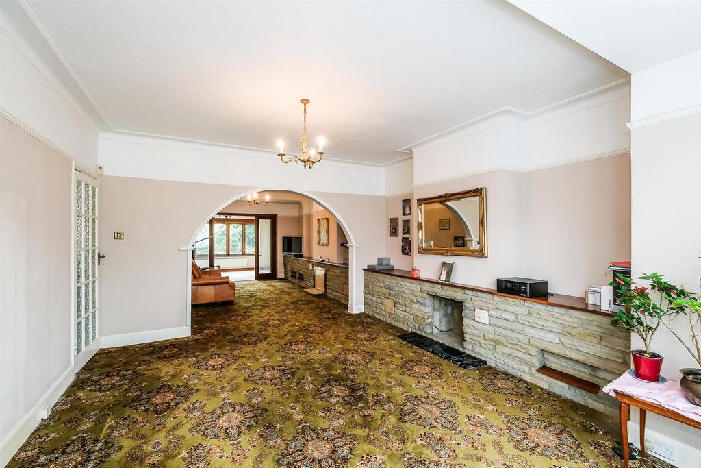 85 Highwood Gardens-16 web.jpg