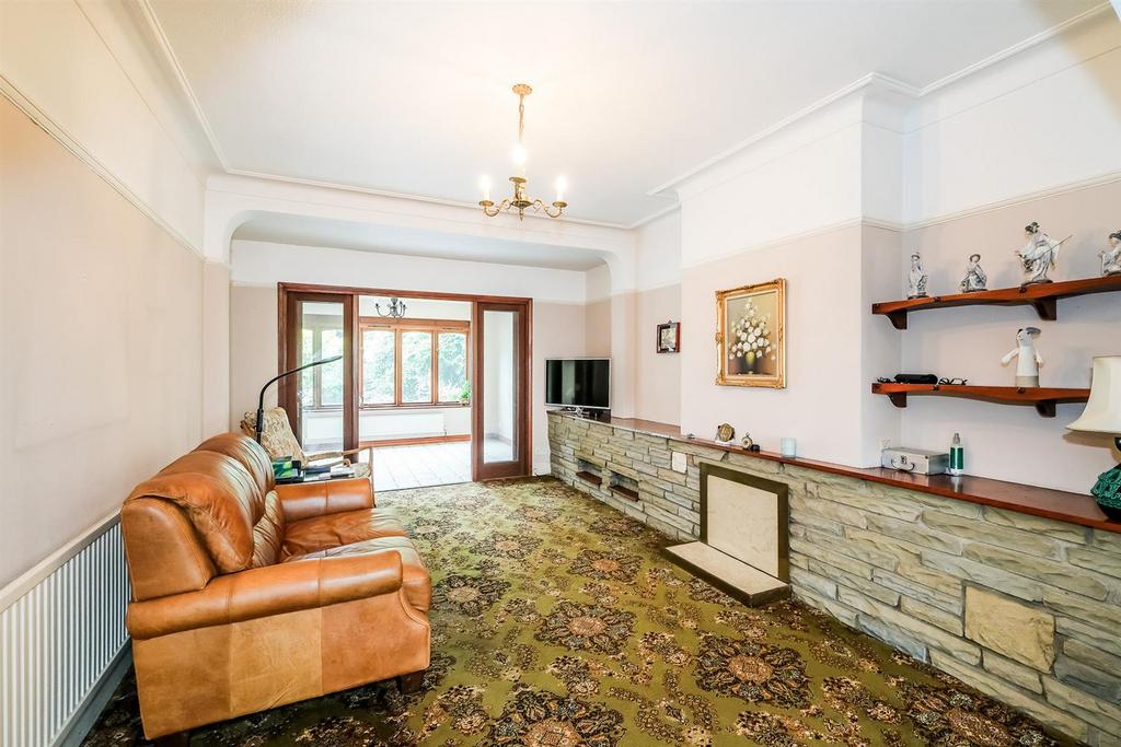 85 Highwood Gardens-17 web.jpg