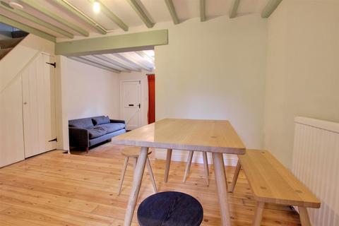2 bedroom house to rent, East End, Beverley