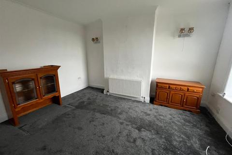 2 bedroom end of terrace house for sale, George Street, Huddersfield HD4