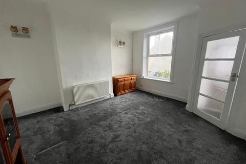 2 bedroom end of terrace house for sale, George Street, Huddersfield HD4