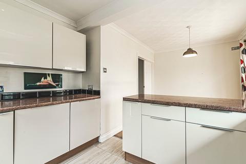 2 Oakfield Crescent, Tonteg, Pontypridd, CF38 1NG