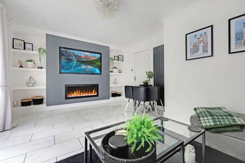 15 Battleswick, Basildon, SS14 3JZ