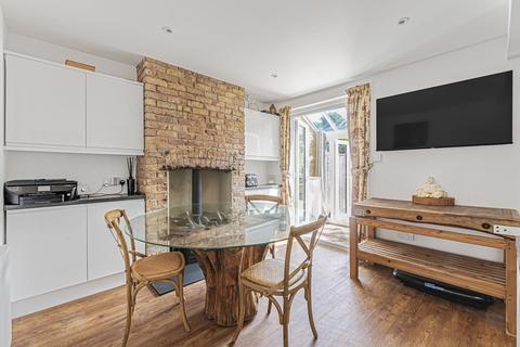 17 Commonside, Keston, BR2 6BP
