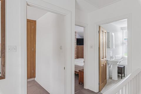 17 Commonside, Keston, BR2 6BP