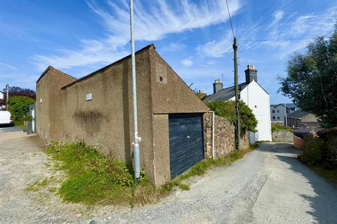 3 bedroom end of terrace house for sale, Lleyn Street, Pwllheli