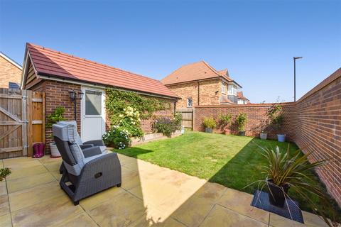 undefined, Horseshoe Way, Yapton