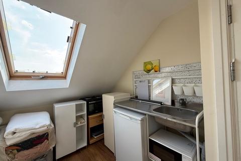 undefined, Eastcote Avenue, Greenford UB6