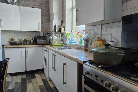 3 bedroom terraced house for sale, Evelyn Avenue, Bradford, BD3